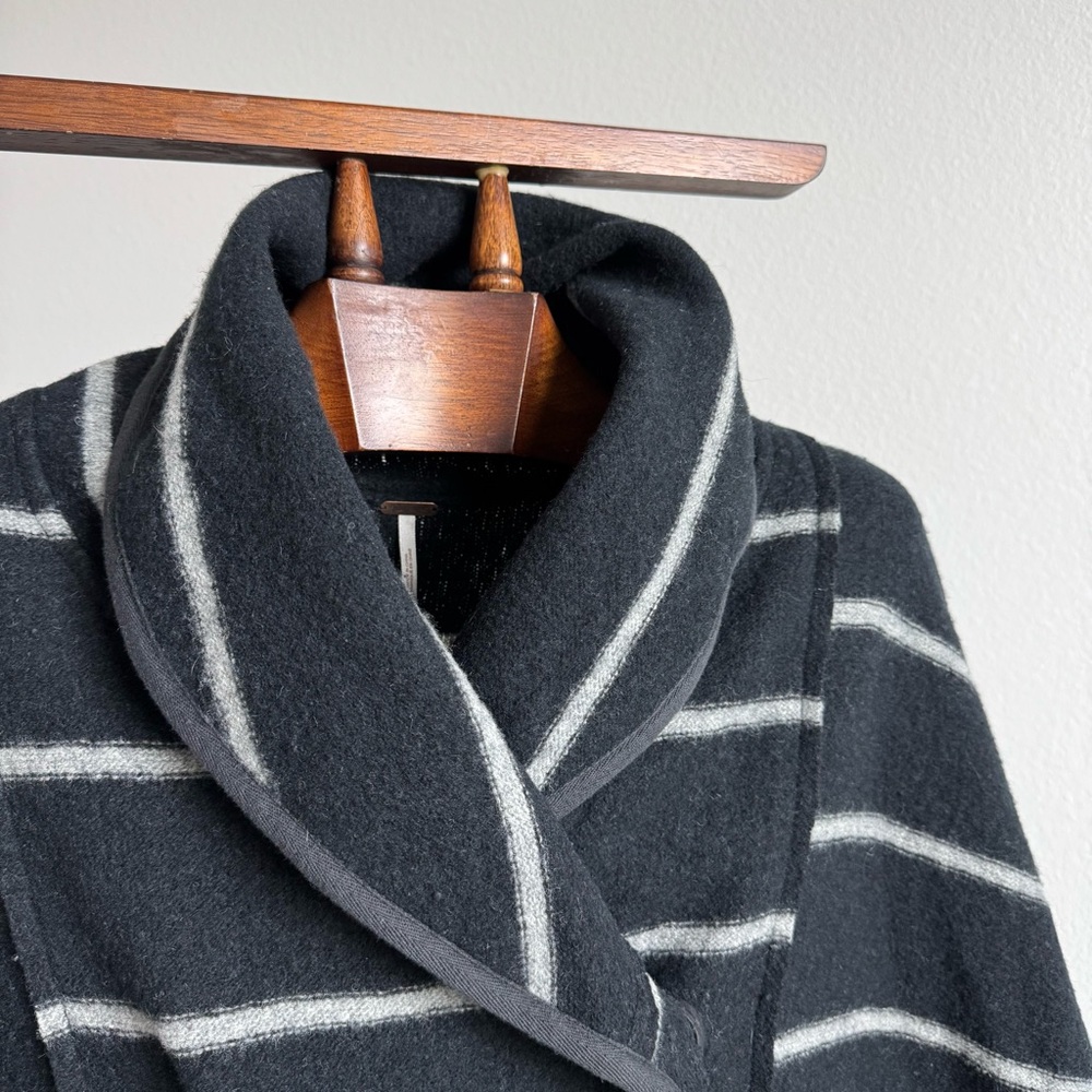 Free People Wool-Blend Striped Cape Coat – Black/Grey – XS (Oversized, Fits S–M) - Picture 7 of 16